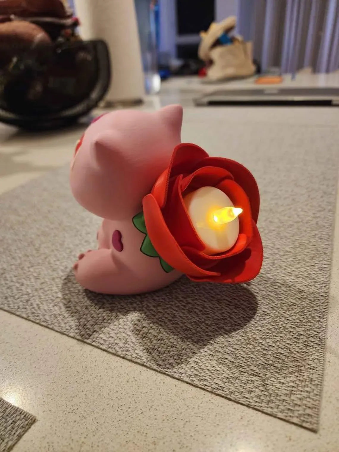 Bulbasaur Pokémon Rose LED Lamp – Valentine’s Day Gift Night Light